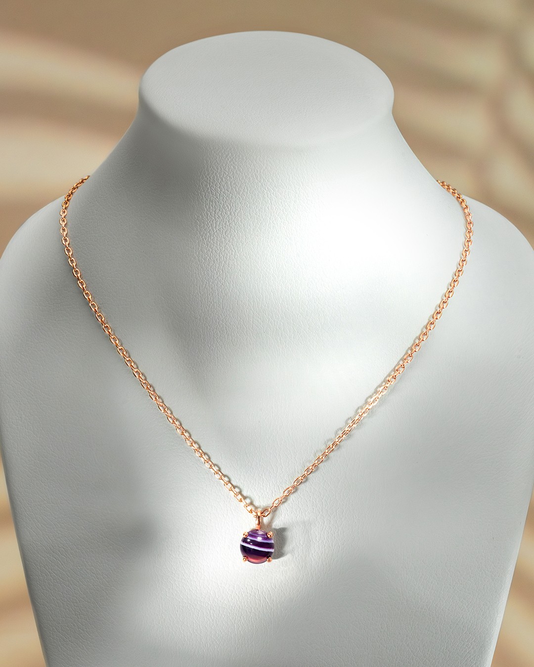 Packshot Pendentif Agate violette Calizzonio